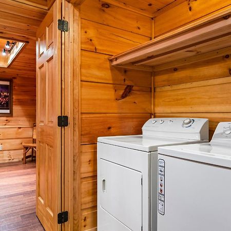 Take My Breath Away Holiday Home Gatlinburg Extérieur photo